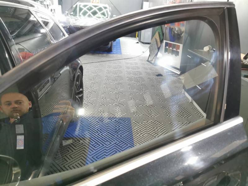 vitres teintée sur rs6 garanti a vie a salon de Provence dans les bouches du Rhône
