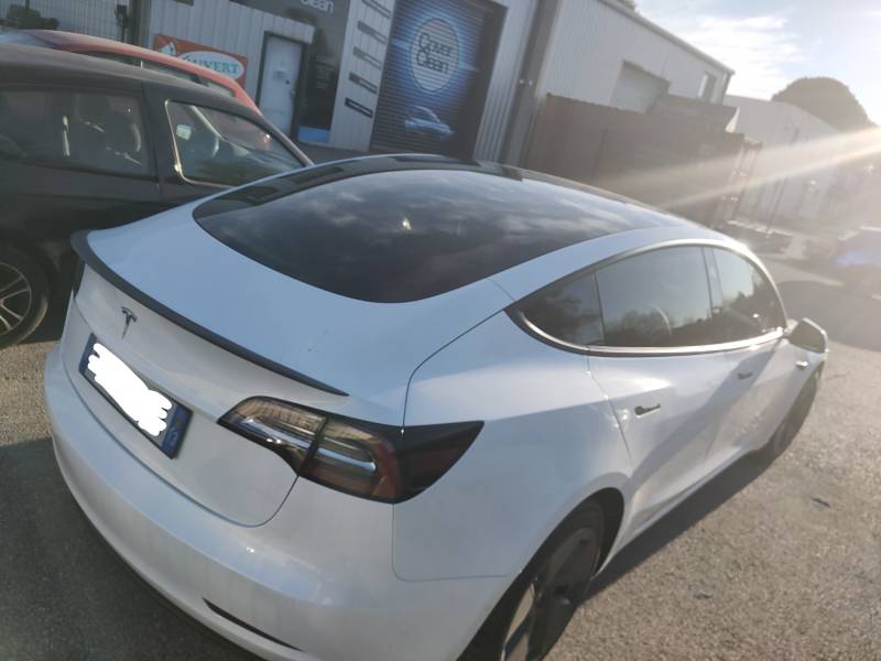 vitres teintee sur tesla model 3 complete a istres