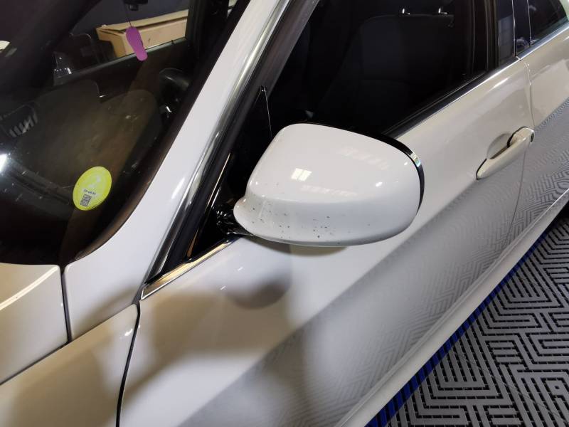 covering toit noir et rétros noir sur BMW a port de bouc