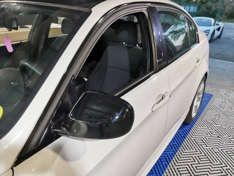 covering toit noir et rétros noir sur BMW a port de bouc