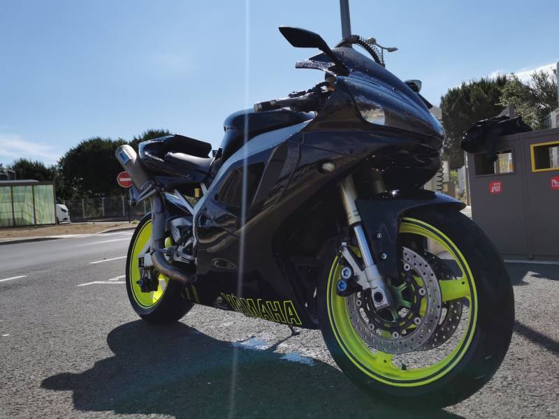 covering sur moto yzf r1 a salon de provence dans les bouches du rhone