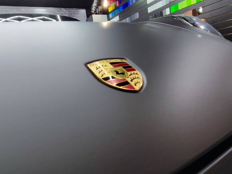 Covering Porsche 911 type 992 carrera 4s