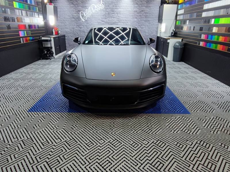 Covering Porsche 911 type 992 carrera 4s