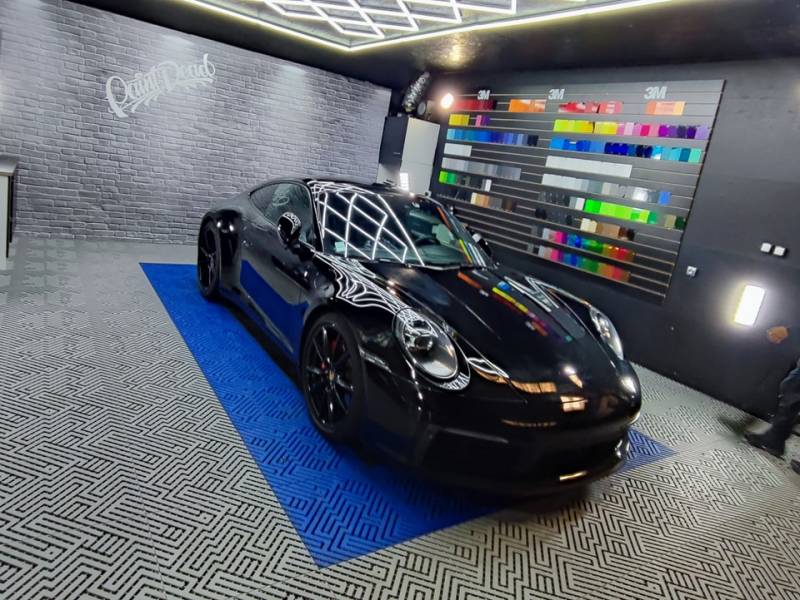 Covering Porsche 911 type 992 carrera 4s