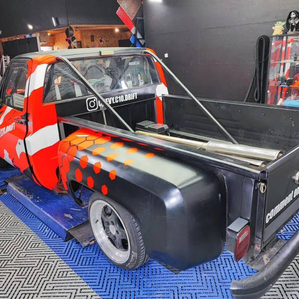 Covering Chevrolet C10