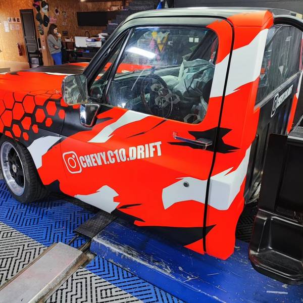 Covering Chevrolet C10