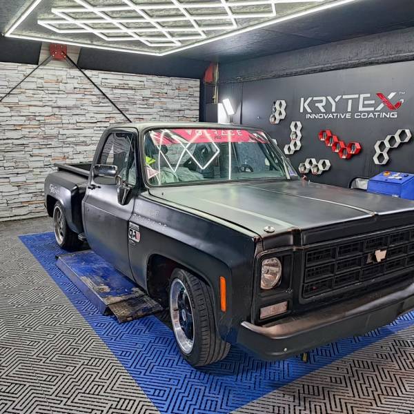 Covering Chevrolet C10