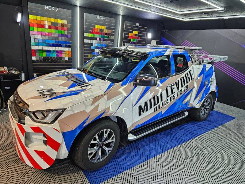 Covering marquage publicitaire sur dépanneuse à Fos sur Mer en région Paca