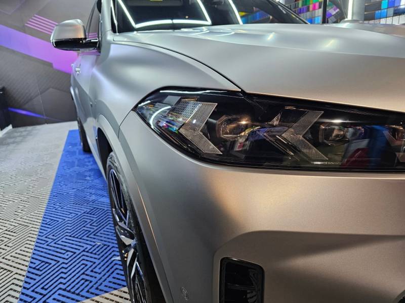 Covering de protection sur BMW X5 M mat pres de Istres dans les Bouches du Rhone
