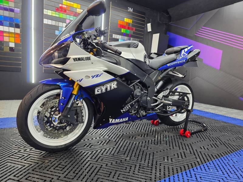 covering r1