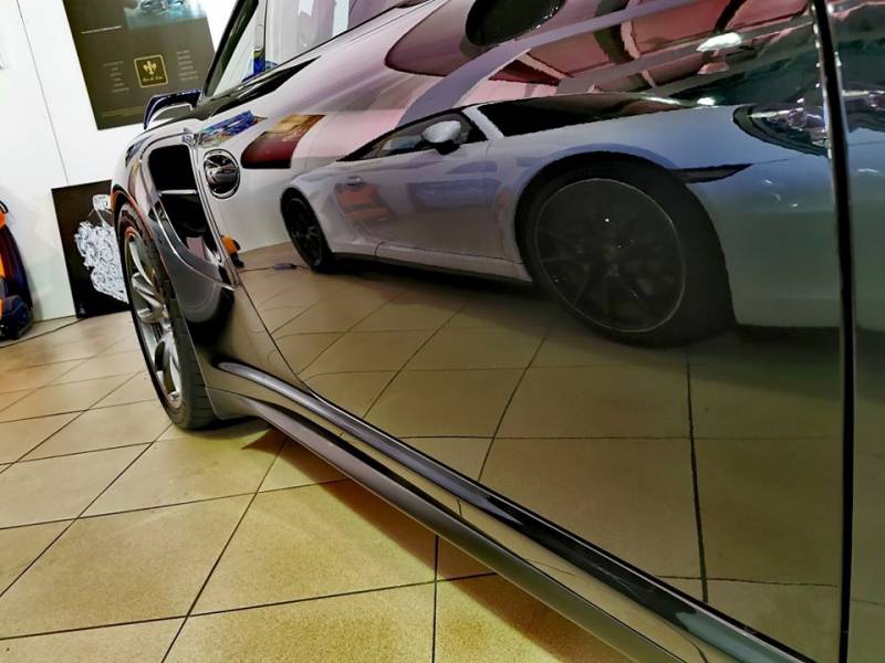 Covering de protection PPF sur une Porsche GT2