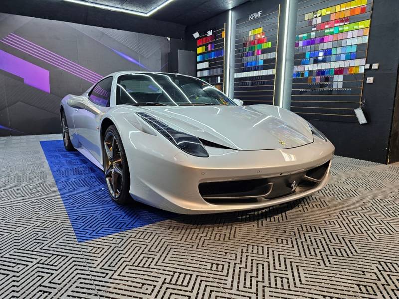 Covering ferrari