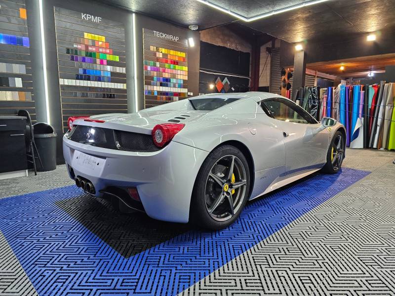 Covering ferrari
