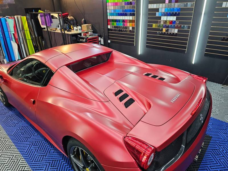 Covering ferrari