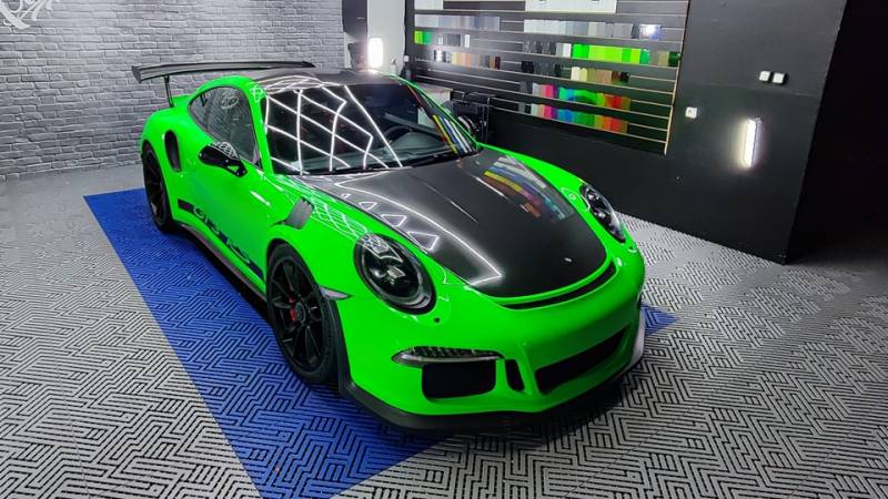 Covering Porshe 911 GT3 RS