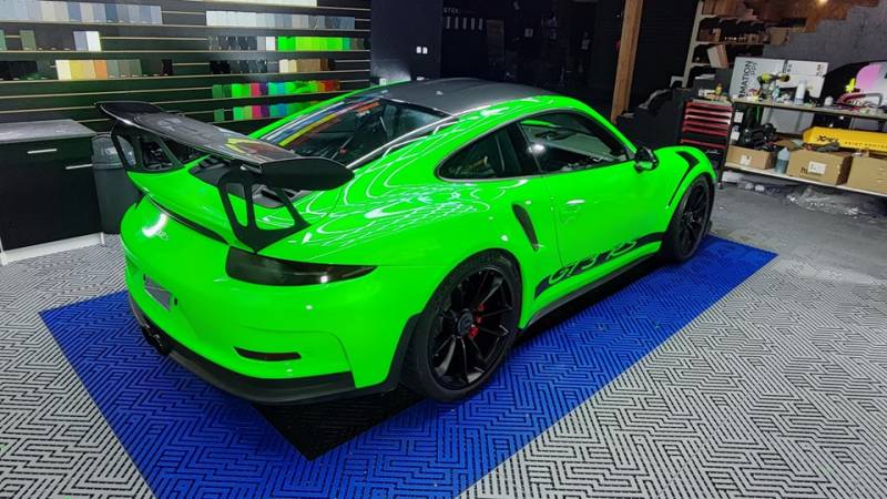 Covering Porshe 911 GT3 RS
