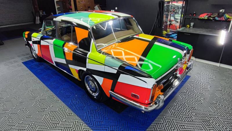 Covering Rolls Royce Silver Shadow