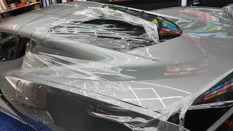 Covering de protection sur chevrolet corvette C8