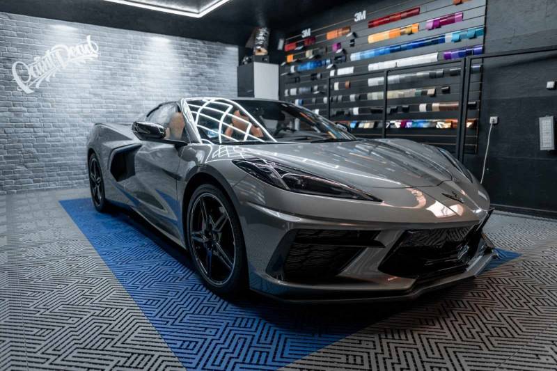 Covering de protection sur chevrolet corvette C8