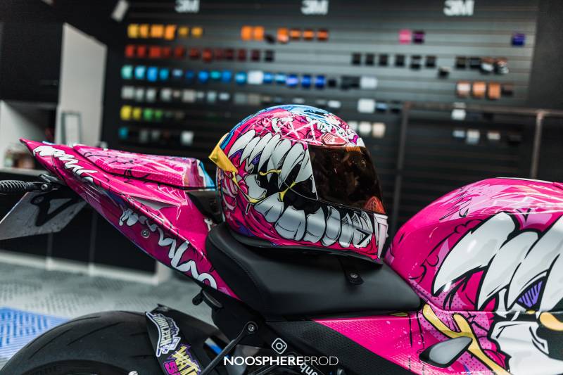 covering moto sur s1000r façon casque rocket bunny a Béziers