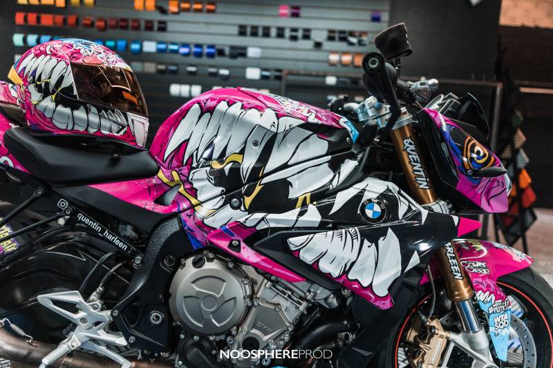 covering moto sur s1000r façon casque rocket bunny a Béziers