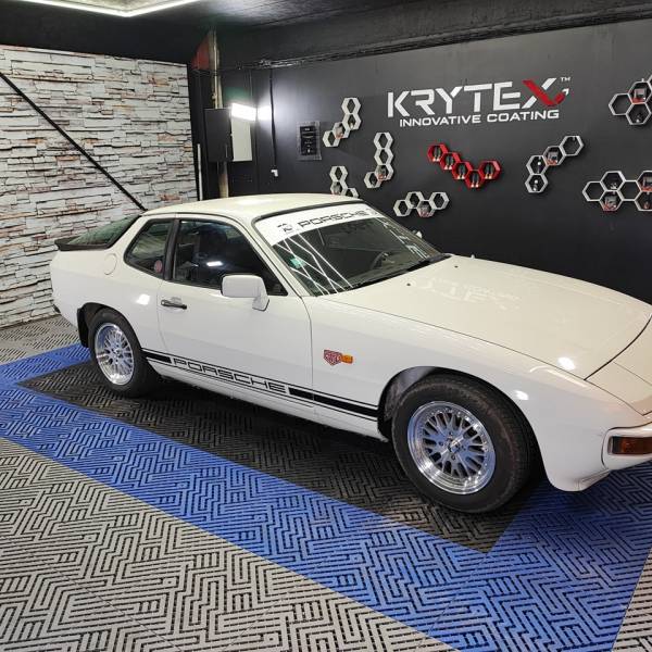 Covering Porsche 924