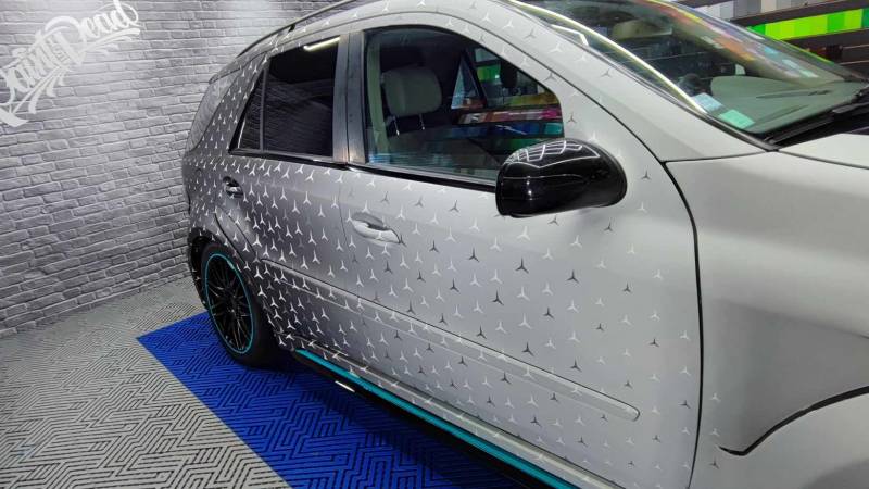 Covering Mercedes ML