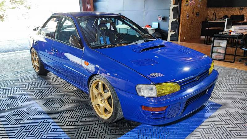 Covering reproduction sur subaru impreza WRC de colin MCrae