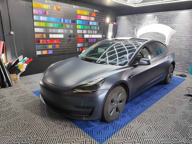 Covering tesla model Y