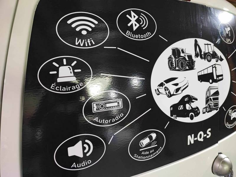 Covering marquage publicitaire sur Volkswagenn Caddy